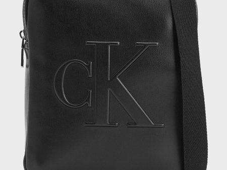 Calvin Klein CK Kabartma Logolu Fermuarlı Erkek Çapraz Askılı Çanta Online now