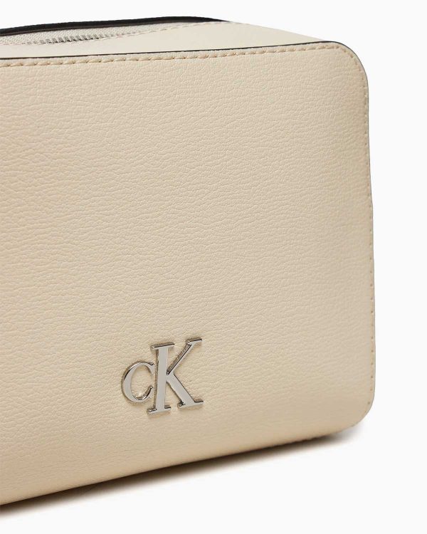 Calvin Klein Jeans Minimal Monogram Çapraz Askılı Çanta Supply