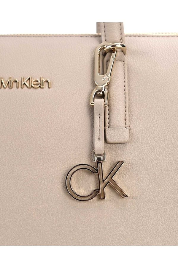 Calvin Klein Kadın Must Shopper Omuz Çantası Discount