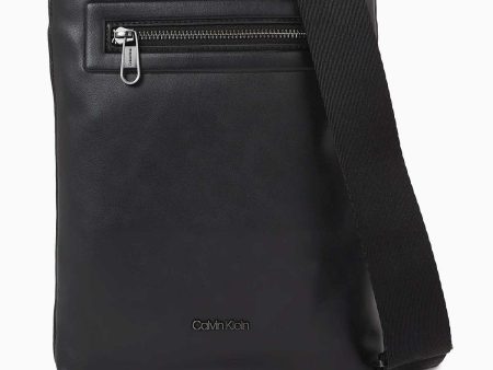 Calvin Klein Elevated Pu Flatpack Çapraz Askılı Çanta For Cheap